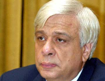 Παρατείνονται οι άδειες διαμονής των μεταναστών έως τα τέλη Φεβρουαρίου