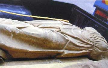 Γυναικείο άγαλμα βρέθηκε θαμμένο στη Χερσόνησο του Ηρακλείου