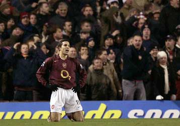 Μέχρι το 2011 στην Αρσεναλ ο Ρόμπιν Φαν Πέρσι