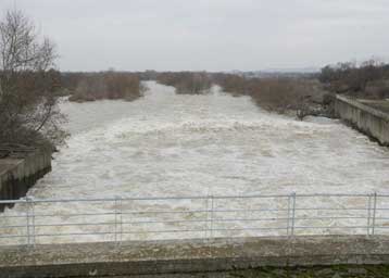Ξεπέρασε το όριο επικινδυνότητας η στάθμη των νερών στον Έβρο
