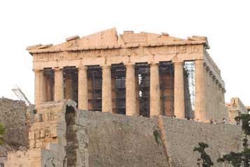 Θραύσμα της Ζωφόρου του Παρθενώνα θα επιστρέψει το Πανεπιστήμιο της Χαϊδελβέργης
