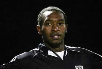 Απολογείται την Τρίτη ο Σικαμπάλα για την καθυστερημένη επιστροφή του