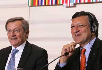 Σκεπτικισμός από την Αυστρία για την τουρκική ένταξη, ελπίδα για το Ευρωσύνταγμα