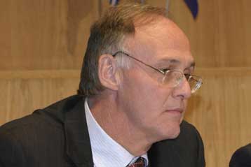 Εξοικονόμηση πόρων από τα ΝΠΔΔ ζητά ο Πέτρος Δούκας