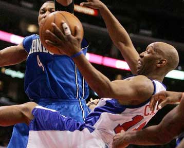 Stop από τους Σαν Αντόνιο Σπερς στους Νιου Τζέρσεϊ Νετς