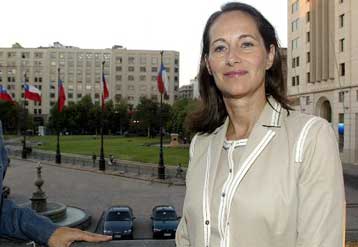 «Αρωμα» γυναίκας στο δρόμο προς τις προεδρικές εκλογές του 2007 στη Γαλλία