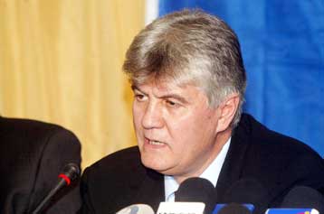 Εμπιστεύεται την ΚΕΔ ο Γκαγκάτσης και υπόσχεται τη διατήρηση του καθεστώτος