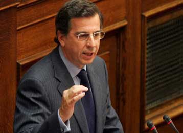 Νομοθετικές ρυθμίσεις για πρόστιμα στα φορτηγά και επίδομα στους υπαλλήλους της ΥΠΑ