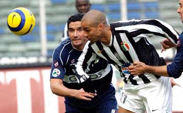 Έχασε και άλλο έδαφος η Μίλαν μετά το 1-0 από την Ρόμα-Σκόραρε πάλι ο Ντελ Πιέρο