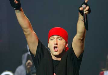 Όρκους αιώνιας αφοσίωσης αντάλλαξαν… ξανά ο Έμινεμ και η πρώην σύζυγός του