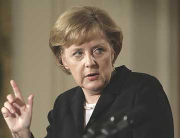 Συνάντηση Μέρκελ-Πούτιν στο Κρεμλίνο με το βλέμμα στο πυρηνικό πρόγραμμα του Ιράν