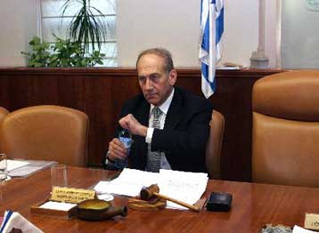 Ο Εχούντ Ολμέρ θα οδηγήσει το Καντίμα στις εκλογές του Μαρτίου