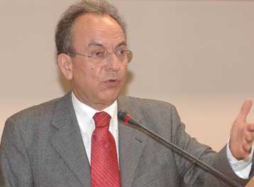 Διαβεβαιώσεις Σιούφα προς ΕΝΑΕ για το ρόλο των νομαρχιών στους αγορανομικούς ελέγχους