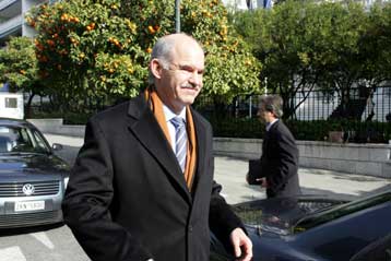 Στην ένταση της αντιπολιτευτικής τακτικής του στοχεύει το ΠΑΣΟΚ