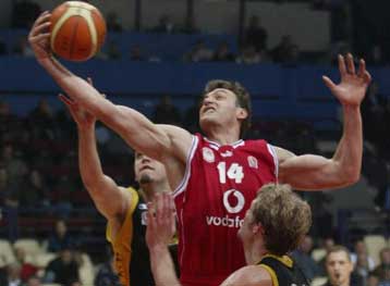 Δεν προπονήθηκαν Σχορτσιανίτης και Αγαδάκος στον Ολυμπιακό