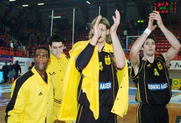 Με εκτός έδρας ήττες ολοκλήρωσαν την κανονική περίοδο Πανιώνιος και Αρης