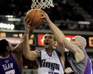 Το Σακραμέντο υπέταξε το Φοίνιξ, άνετη νίκη της Γιούτα