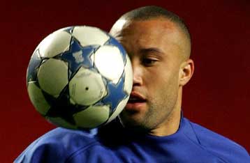 Ο Σιλβέστρ μένει στη Μάντσεστερ Γιουνάιτεντ