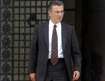 Δεν καταργείται η μονιμότητα στο Δημόσιο, υποστηρίζει ο Θ.Ρουσόπουλος