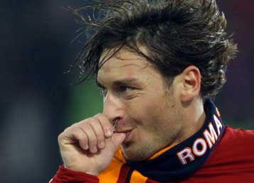 Η Κιέβο έκοψε βαθμούς από την Γιουβέντους προς χαράν της Ίντερ και της Μίλαν