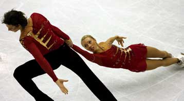 Πέμπτο σερί χρυσό σε Ευρωπαϊκό πρωτάθλημα για τους Τοτμιάνινα, Μαρίνιν στα ζευγάρια