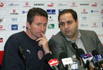 Ο καθένας έχει την τιμή του, λέει ο Σόλιντ-Πρώτες εξηγήσεις Τουρέ-Δεν φεύγει ο Νέρι