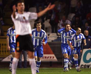 Με δέκα παίκτες η Λα Κορούνια νίκησε 1-0 τη φορμαρισμένη Βαλένθια