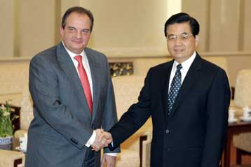 Με τον Κινέζο πρόεδρο συναντήθηκε ο Κ.Καραμανλής, ολοκληρώνοντας το ταξίδι στο Πεκίνο