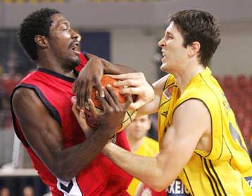 Ελληνικός «εμφύλιος» Αρη-Πανιωνίου στους «16» του ULEB Cup