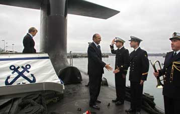 Η Γαλλία ενδέχεται να απαντήσει με πυρηνικά στην τρομοκρατία, δηλώνει ο Σιράκ