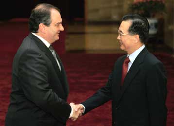 Στόχος η οικονομική συνεργασία Ελλάδας-Κίνας, είπε ο πρωθυπουργός από τη Σανγκάη