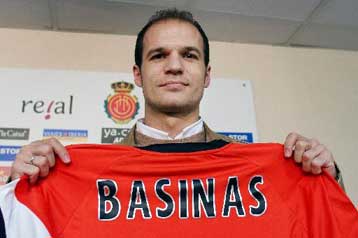 Ο Μπασινάς μίλησε για το νέο κεφάλαιο της καριέρας του και όχι μόνο