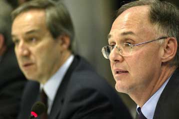 Πρόταση για αυξήσεις μισθών 2,8% στο Δημόσιο θα υποβάλει το οικονομικό επιτελείο