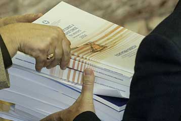 Την υποχρεωτική υποβολή τριετών προϋπολογισμών ζητά ο Γ.Αλογοσκούφης