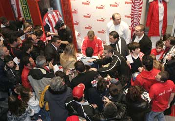 Ο Ολυμπιακός είναι θεσμός, λέει ο Σόλιντ-Εκδηλώσεις αγάπης για Ριβάλντο