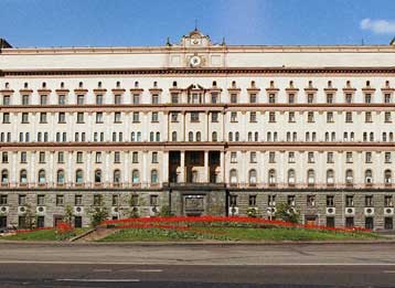 Τέσσερις Βρετανοί κρατούνται στη Μόσχα κατηγορούμενοι για κατασκοπεία