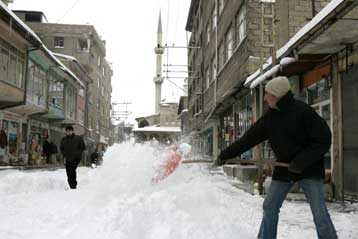 Στους -30 βαθμούς Κελσίου έπεσε η θερμοκρασία στην Τουρκία