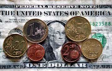 Σε υψηλό τετραμήνου σκαρφαλώνει το ευρώ