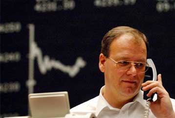 Σε αρνητικό έδαφος τα ευρωπαϊκά χρηματιστήρια τη Δευτέρα