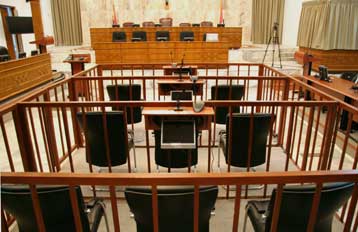 Κούρδος και ο νέος πρόεδρος του δικαστηρίου για τον Σαντάμ