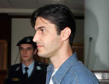 «Ακυρο αποδεικτικό μέσο» χαρακτηρίζει τις καταθέσεις του ο Βασίλης Ξηρός