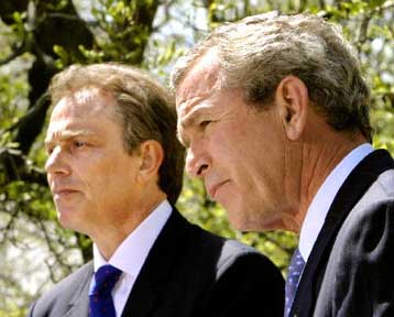 Είχα πει στον Μπλερ να μην εμπλακεί στην υπόθεση του Ιράκ, αποκαλύπτει ο Τζορτζ Μπους