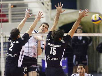 Τον Ν. Ρουμελιώτη, την ηγεσία του βόλεϊ και τους φιλάθλους του καταγγέλει το ΤΑΑ ΠΑΟΚ