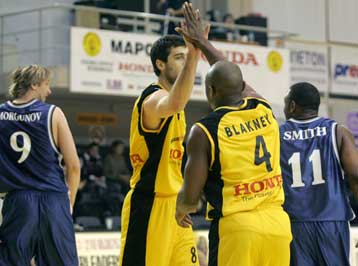 Εξασφάλισε την πρόκρισή του στους «16» το Μαρούσι μετά το 62-57 επί της Ντιναμό