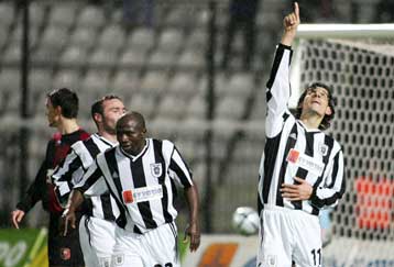 «Κλείνει» ο Μελίσσης-Χαραλάμπους, Γιασεμή και Καρυπίδης παίζουν στο Περιστέρι