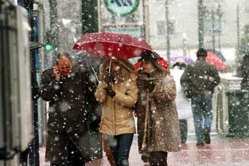 Κανονικά καταβάλλονται οι αποδοχές όσων δεν προσήλθαν στην εργασία τους λόγω κακοκαιρίας