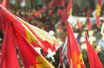 Σε κατηγορηματική καταδίκη κάθε μορφής αντικομμουνισμού καλεί το ΚΚΕ