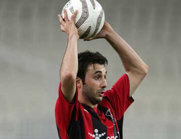 Έχει προτάσεις αλλά ο Πετκάκης θέλει να βοηθήσει την Καλαμαριά, λέει ο μάνατζέρ του