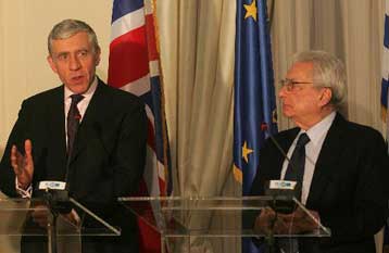 Διαφορετική προσέγγιση από Μολυβιάτη και Στρο στο τουρκικό σχέδιο για το Κυπριακό