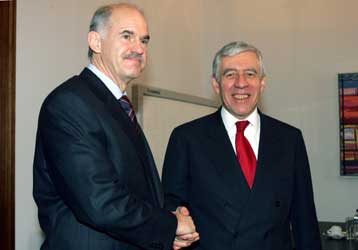 Δεν δεχόμαστε ανταλλάγματα στην Τουρκία έναντι υποχρεώσεών της, λέει ο Γ.Παπανδρέου